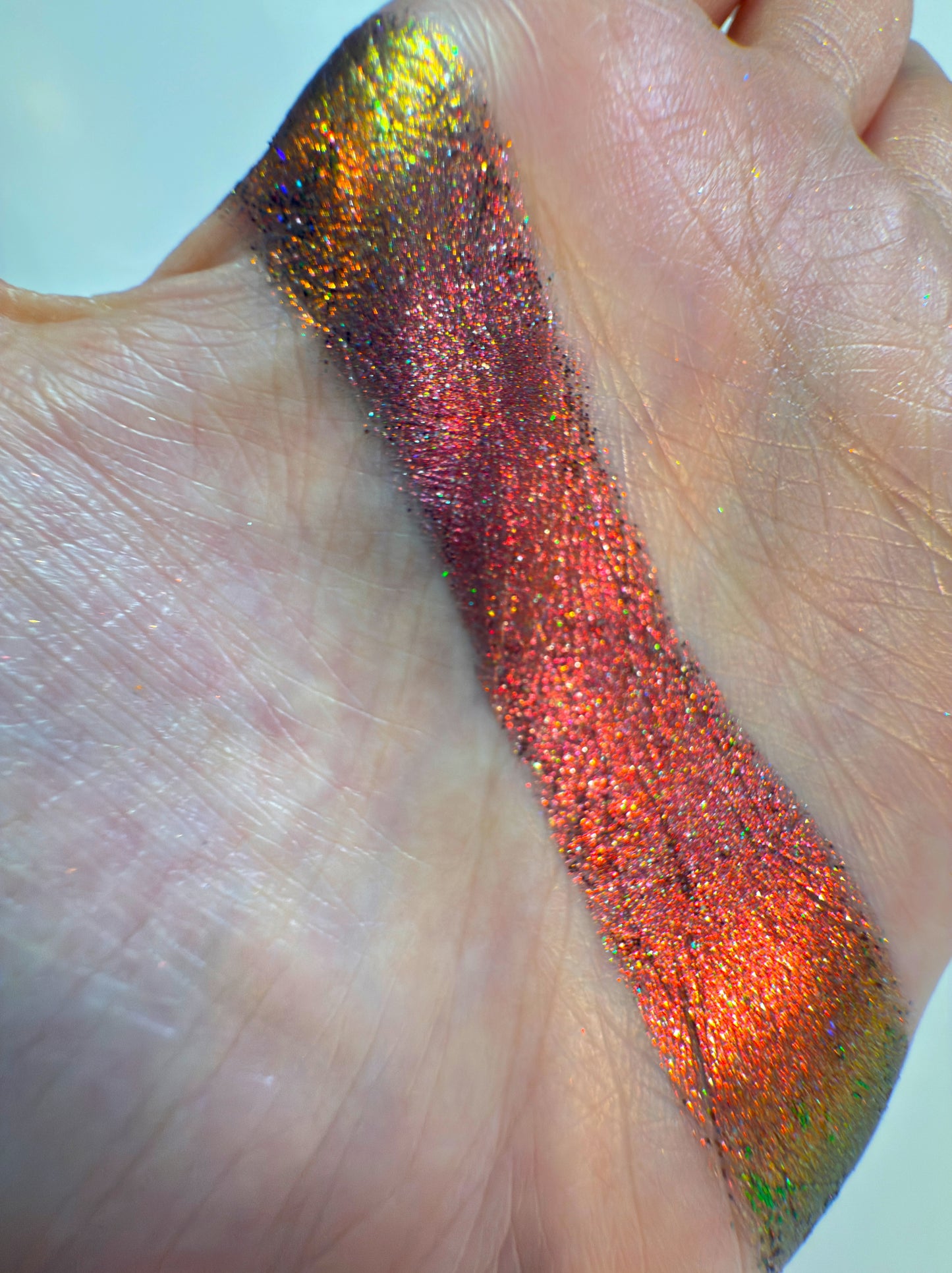Fire Hazard – Extreme Multichrome Hybrid Eyeshadow