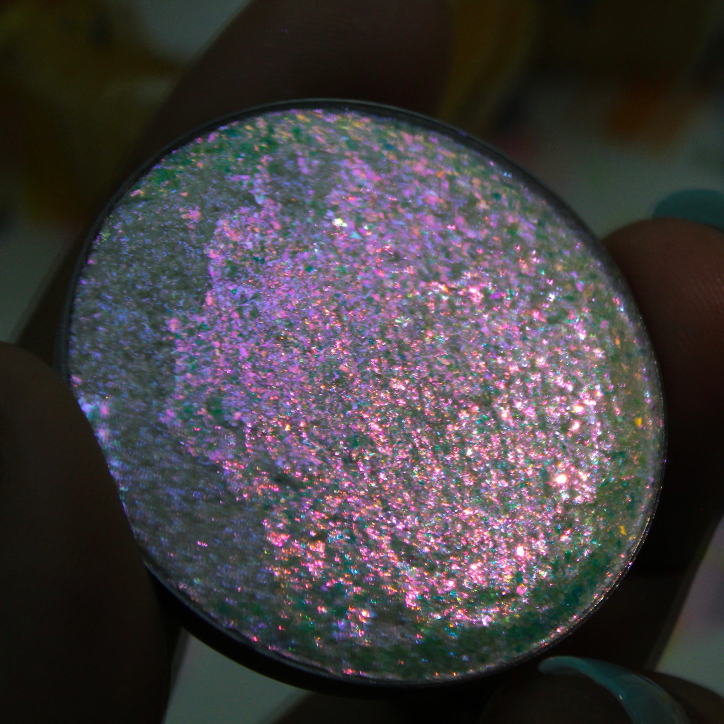 CAKE POP - Special Edition, Iridescent Extreme Multichrome, Birthday Highlighter/ Eyeshadow