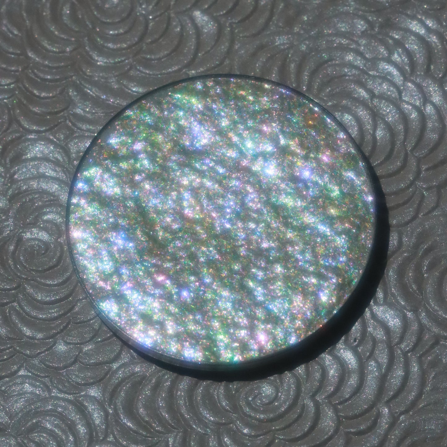 CONFETTI CRUSH - Iridescent Extreme Multichrome - Birthday Highlighter/Eyeshadow