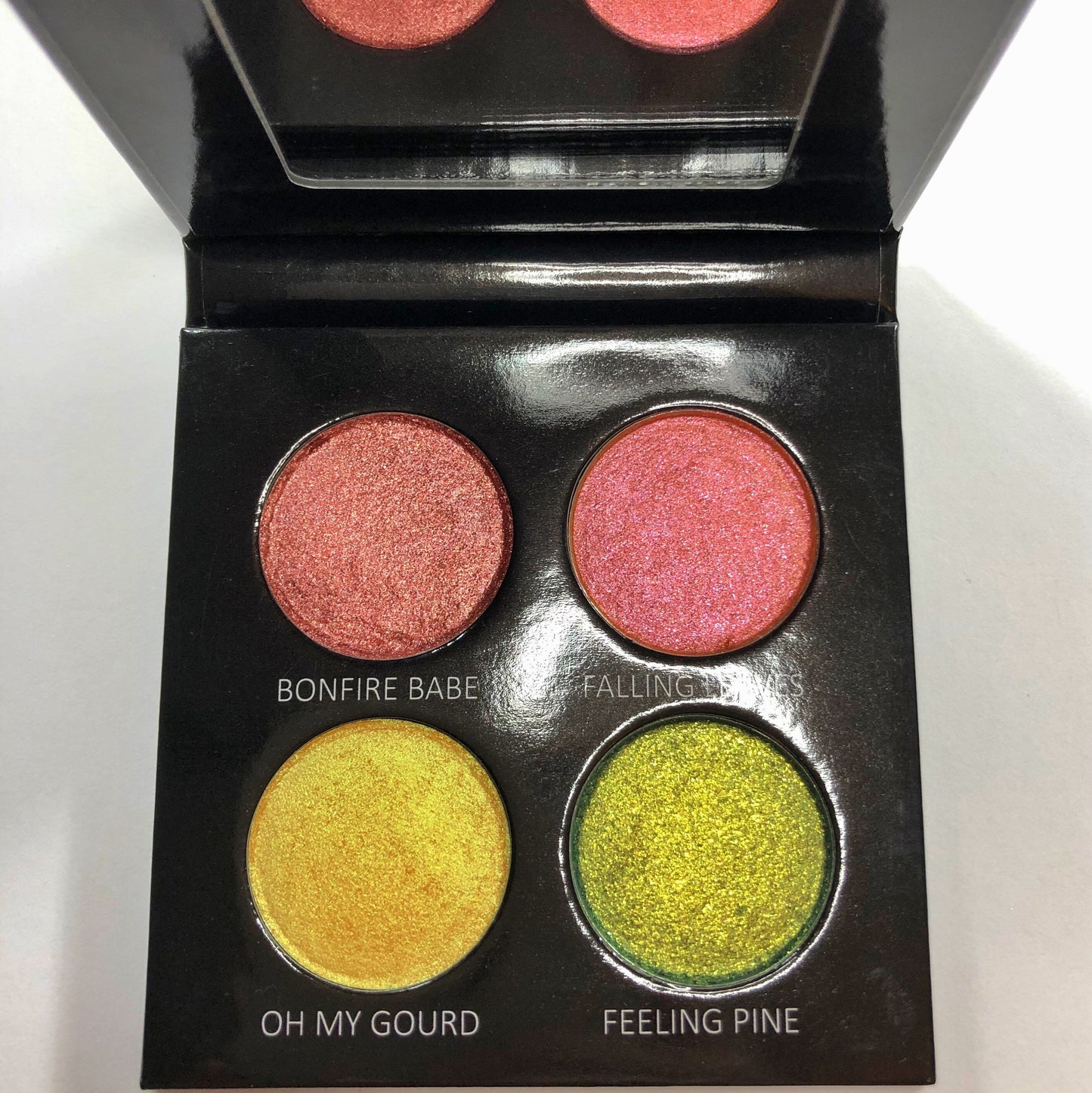 AUTUMN VIBES COLLECTION -
