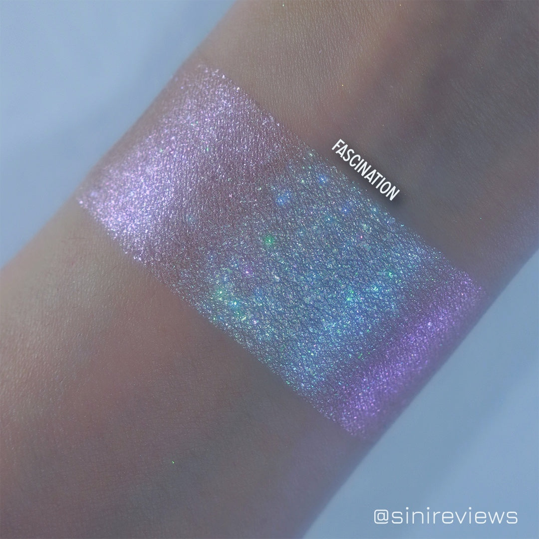 FASCINATION - Color Shifting Highlighter/Eyeshadow