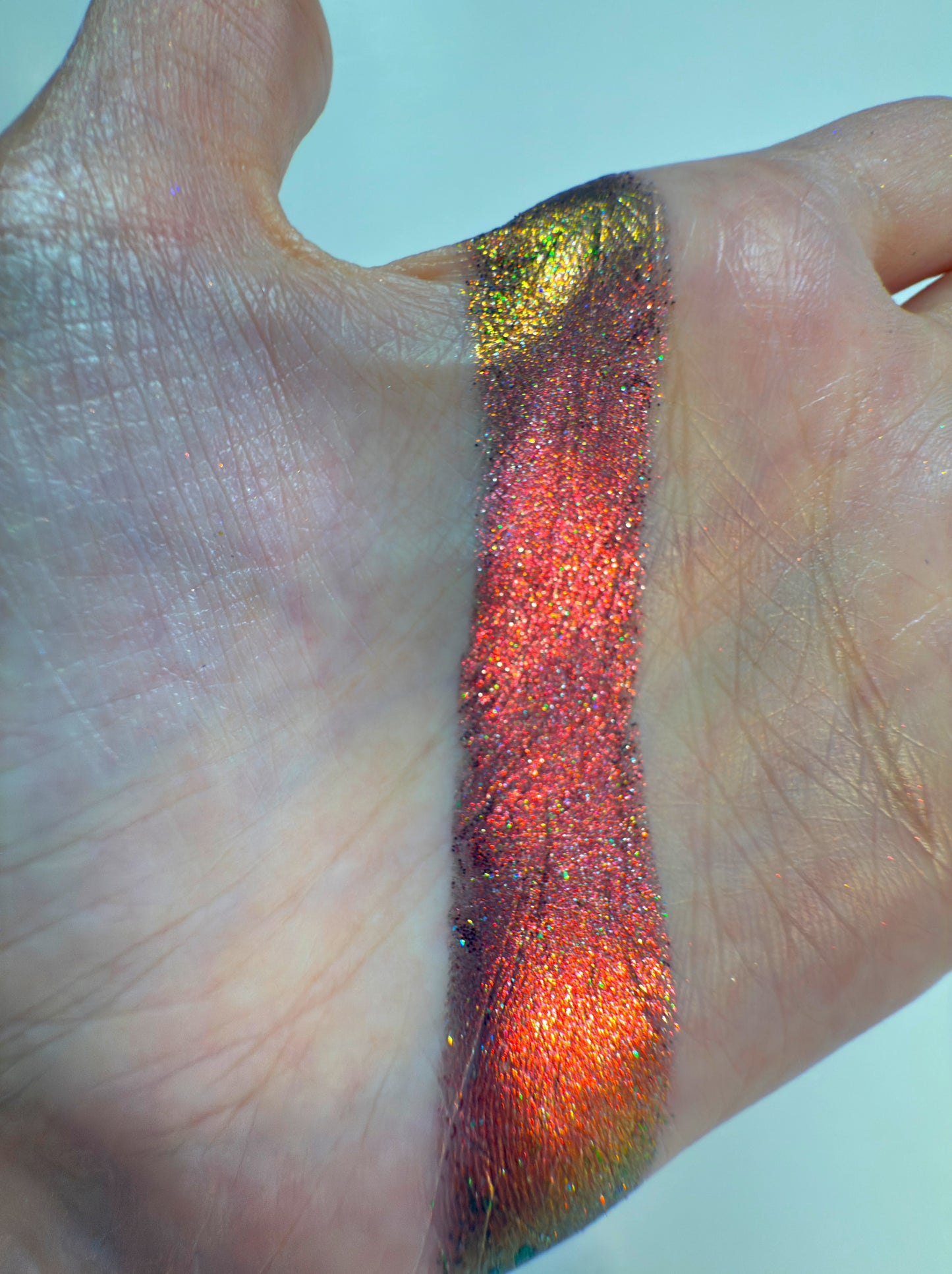Fire Hazard – Extreme Multichrome Hybrid Eyeshadow