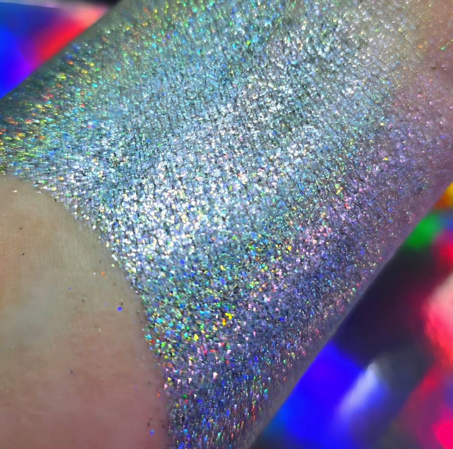 XTRA TERRESTRIAL 2.0 Holographic Eyeshadow