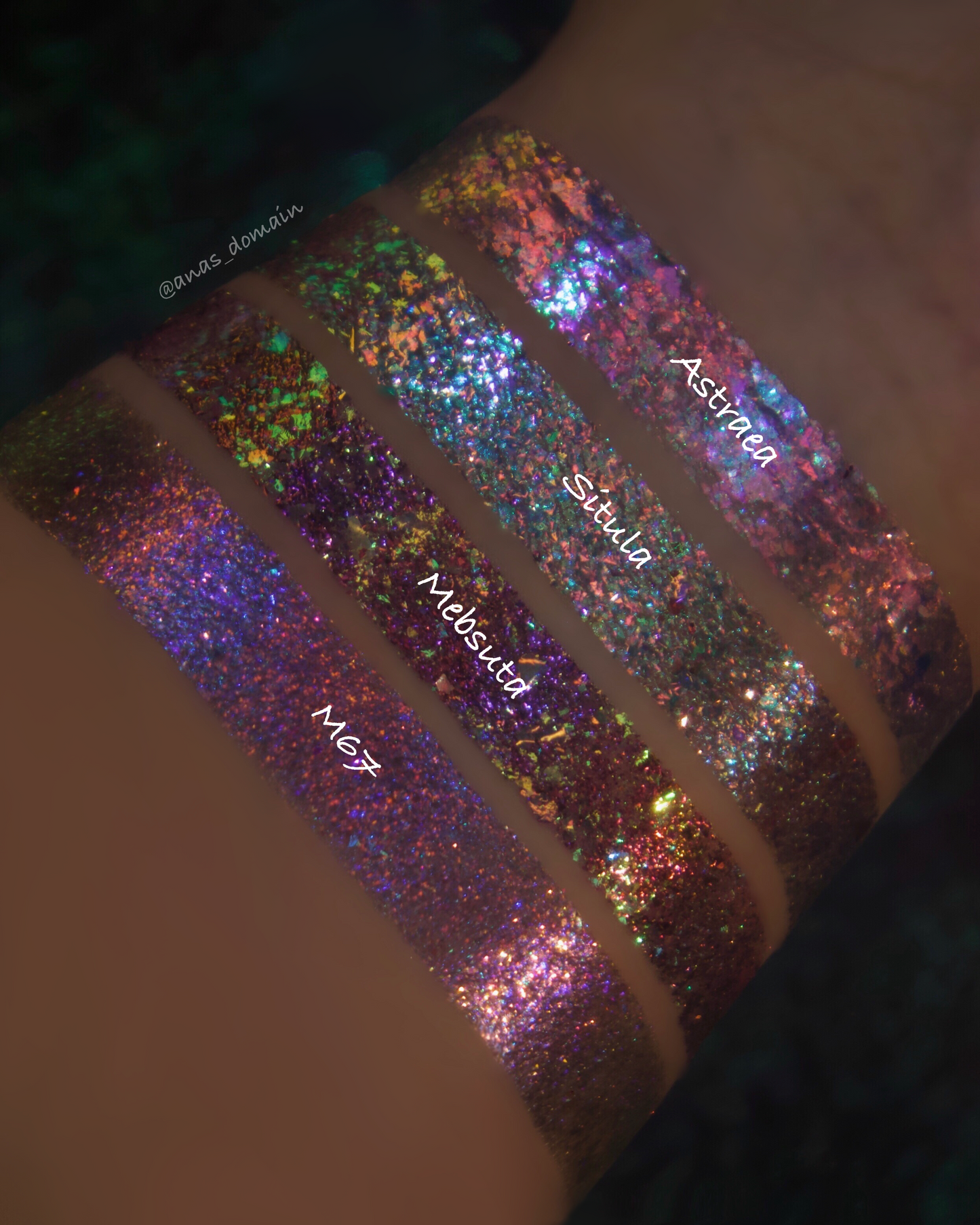 COSMIC SHIFT COLLECTION –
PALETTE + FLAKES + BUNDLES